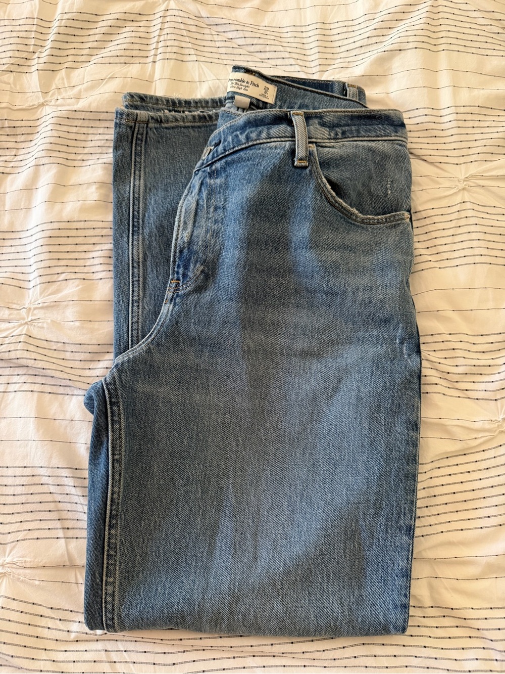 Abercrombie & Fitch Curve Light Blue 90 Straight leg Jeans - Picture 1 of 5